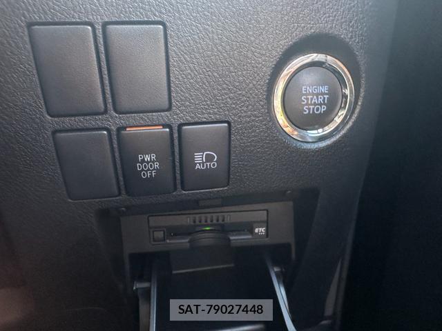 Toyota ALPHARD 2021-06 8373984-7