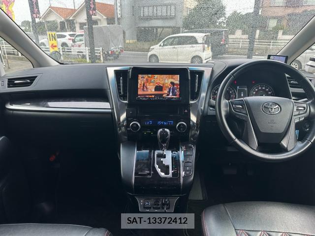Toyota ALPHARD 2019-03 8373985-15