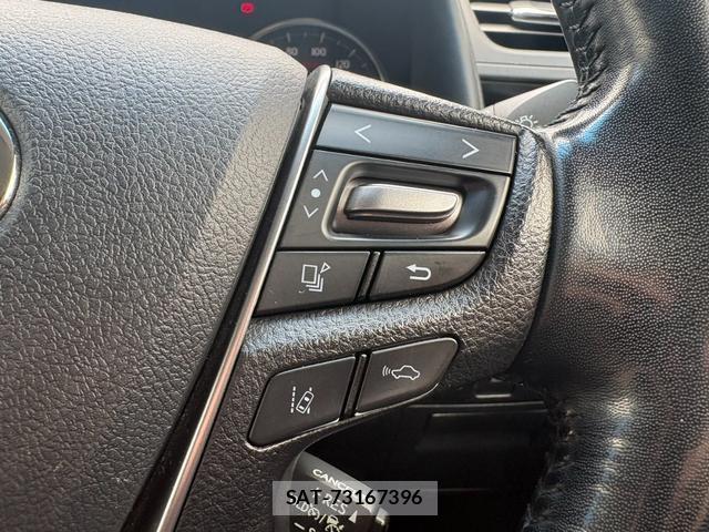 Toyota ALPHARD 2021-04 8373988-14