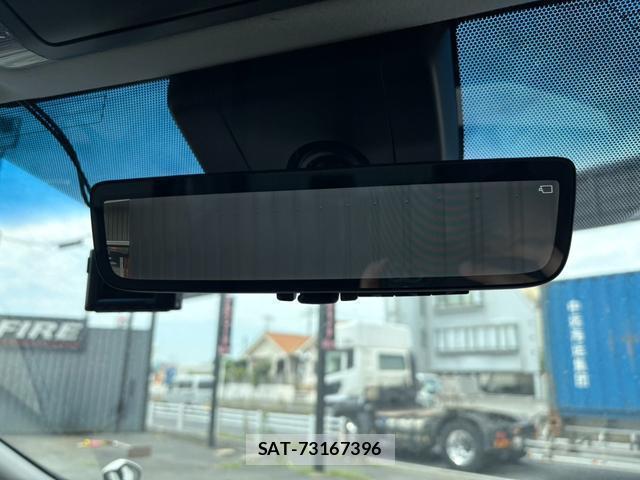 Toyota ALPHARD 2021-04 8373988-7