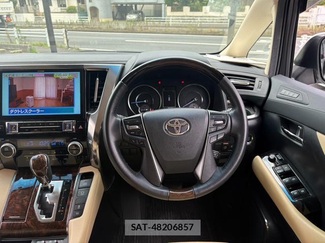 Toyota ALPHARD 2019-01 8373989-3