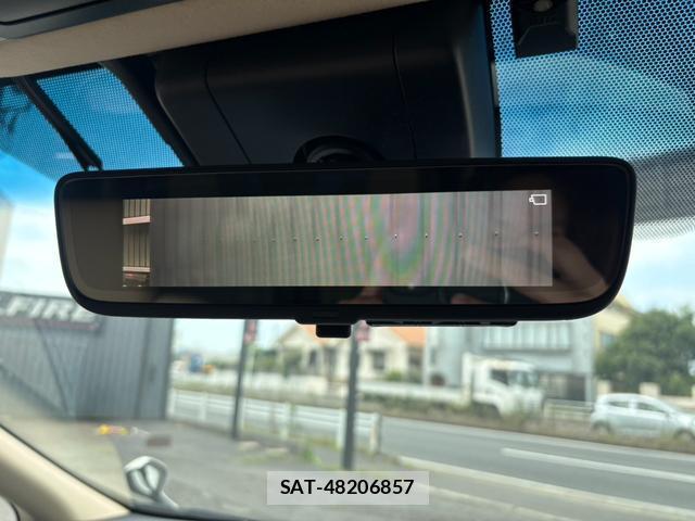 Toyota ALPHARD 2019-01 8373989-6