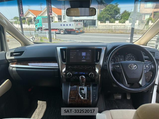 Toyota ALPHARD 2021-08 8373991-4