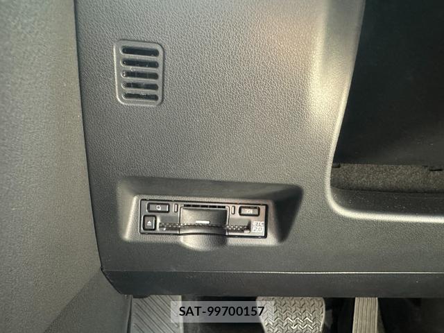 Toyota ALPHARD 2024-03 8373994-9