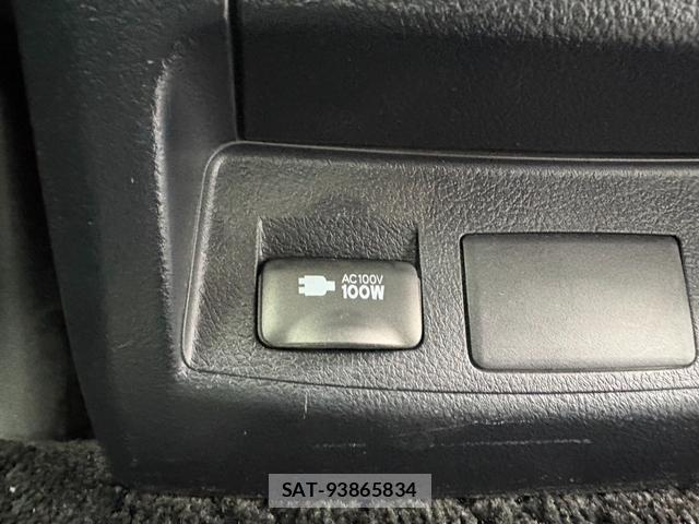 Toyota ALPHARD 2018-06 8373995-7
