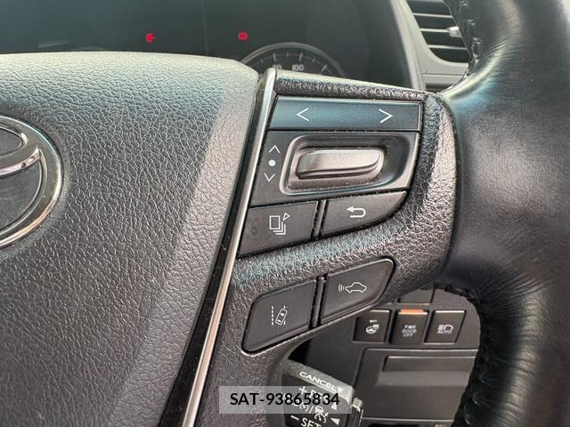 Toyota ALPHARD 2018-06 8373995-9