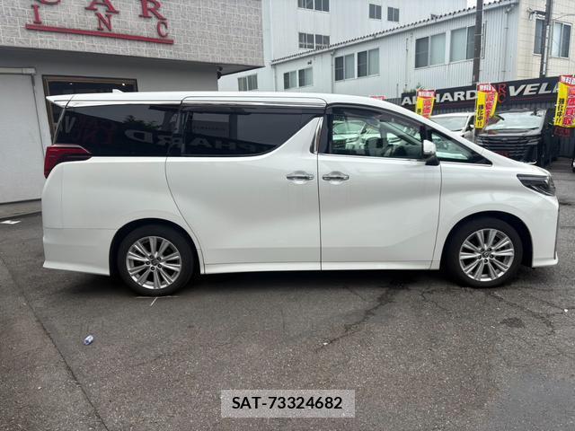 Toyota ALPHARD 2021-08 8373999-15