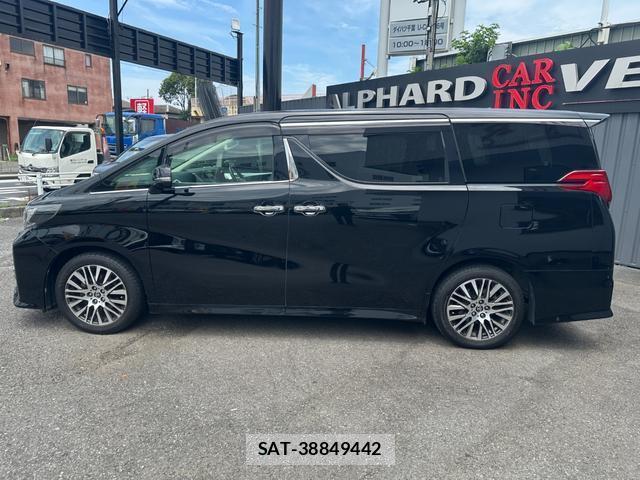 Toyota ALPHARD 2017-07 8374000-18