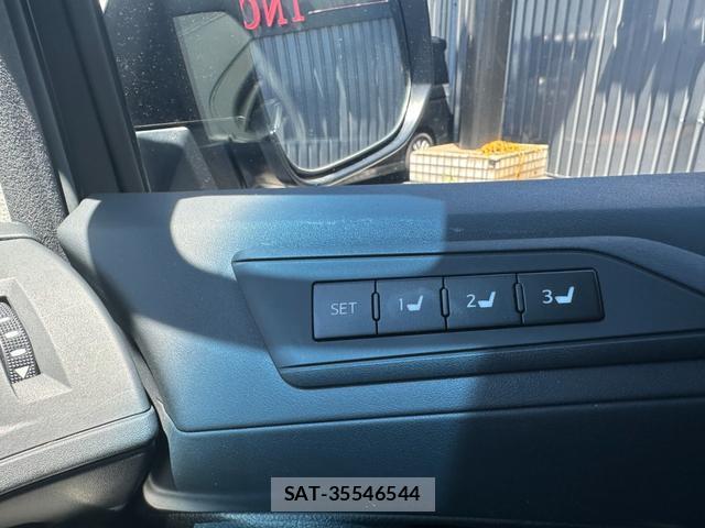 Toyota ALPHARD 2021-04 8374004-14