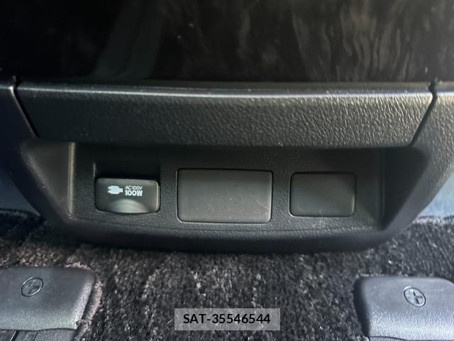 Toyota ALPHARD 2021-04 8374004-16