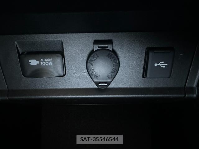 Toyota ALPHARD 2021-04 8374004-9