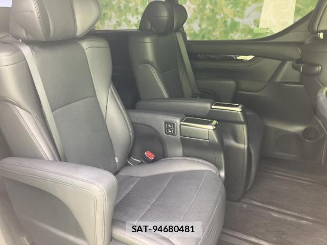 Toyota ALPHARD 2022-06 8374241-4