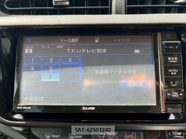 Toyota AQUA 2015-06 8372620-8