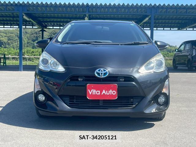 Toyota AQUA 2015-10 8372626-11