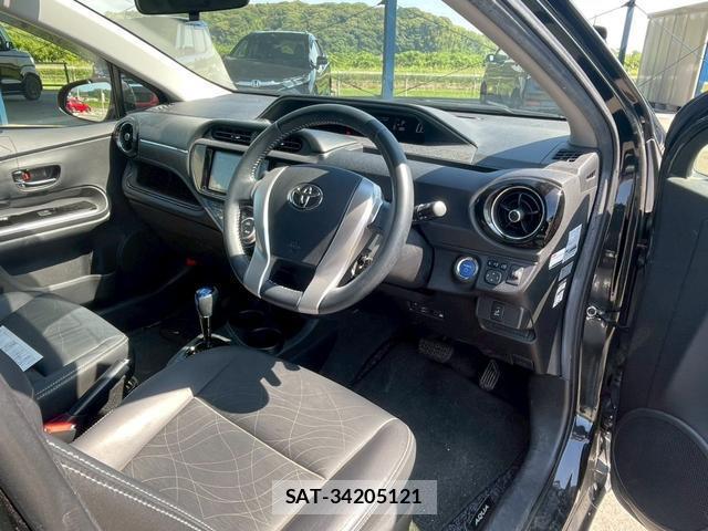 Toyota AQUA 2015-10 8372626-19
