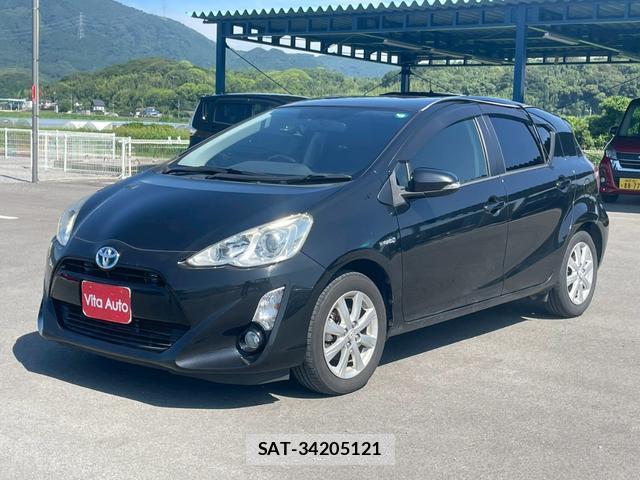 Toyota AQUA 2015-10 8372626-9