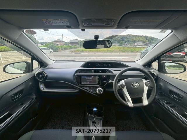 Toyota AQUA 2015-07 8372631-7