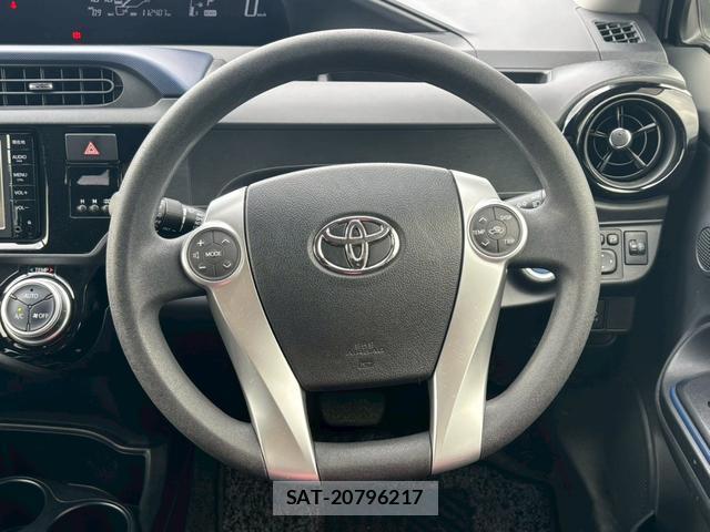 Toyota AQUA 2015-07 8372631-8