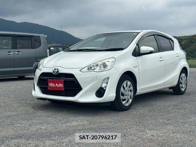 Toyota AQUA 2015-07 8372631-9