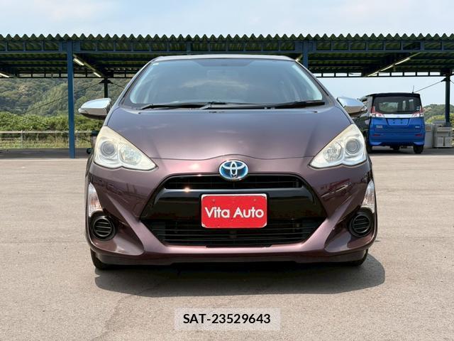 Toyota AQUA 2015-10 8372646-11