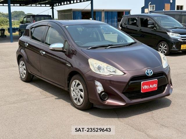 Toyota AQUA 2015-10 8372646-17