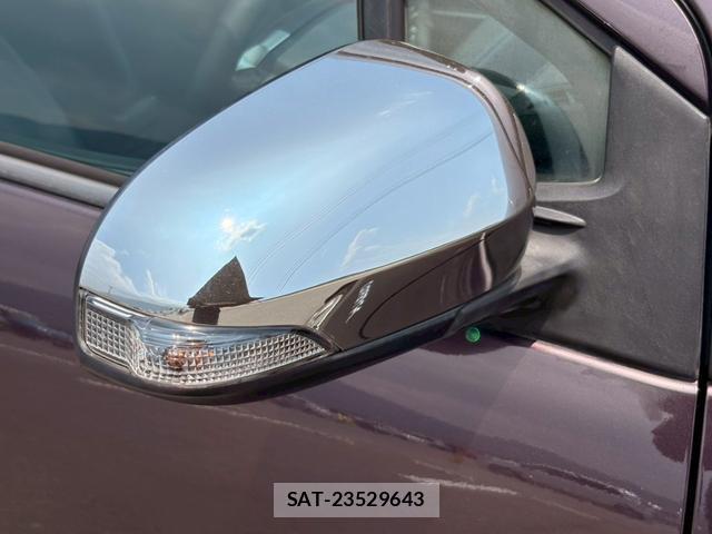 Toyota AQUA 2015-10 8372646-5