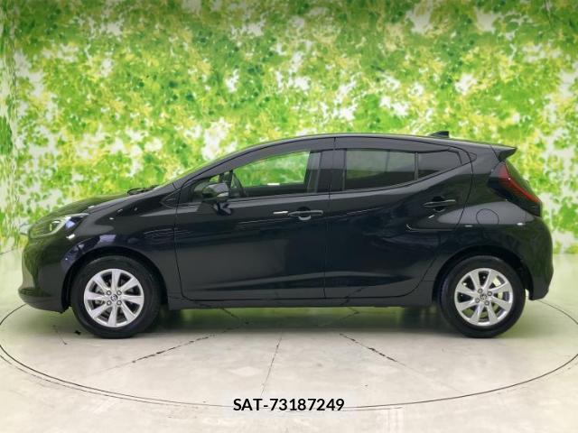 Toyota AQUA 2024-12 8372726-1
