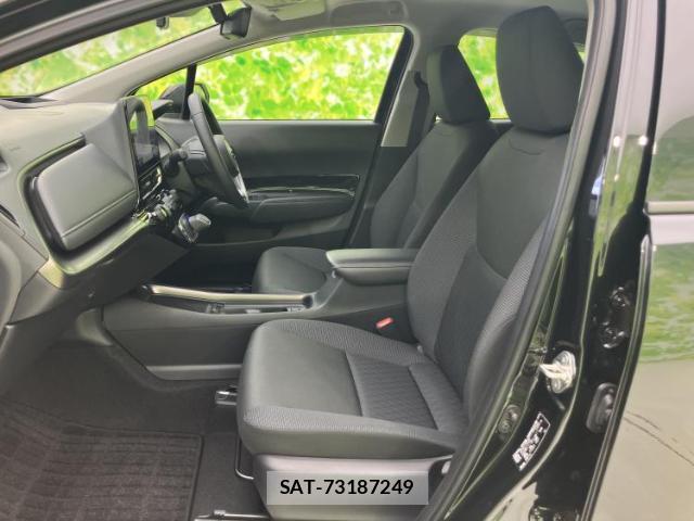 Toyota AQUA 2024-12 8372726-5