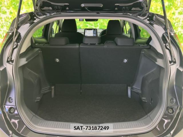 Toyota AQUA 2024-12 8372726-7