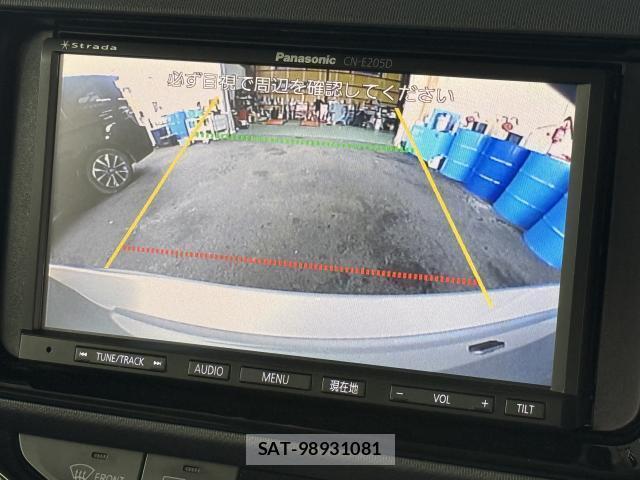 Toyota AQUA 2017-07 8372733-7