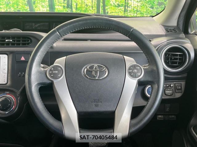 Toyota AQUA 2013-09 8372981-10