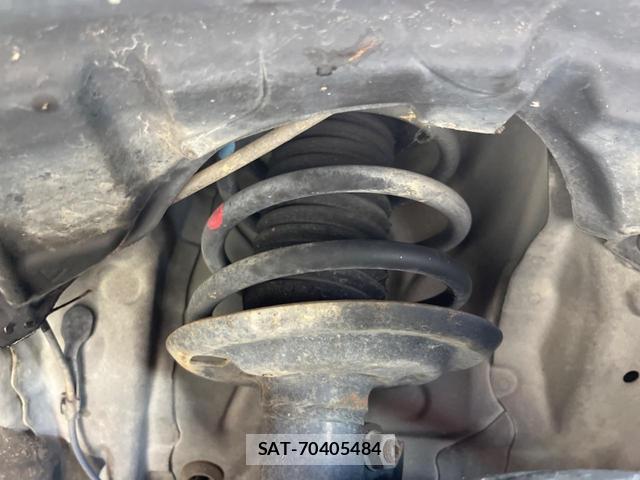 Toyota AQUA 2013-09 8372981-19