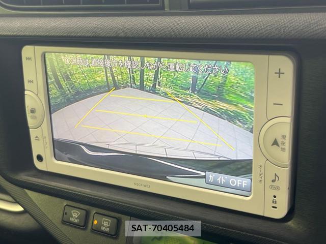 Toyota AQUA 2013-09 8372981-3