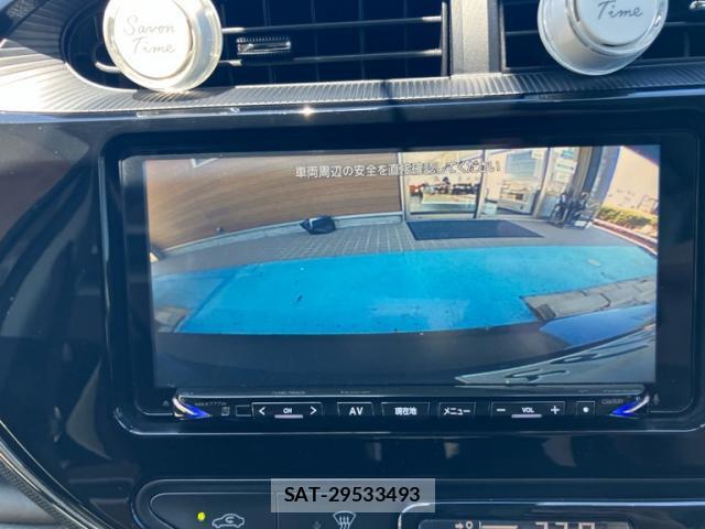 Toyota AQUA 2018-03 8373007-17