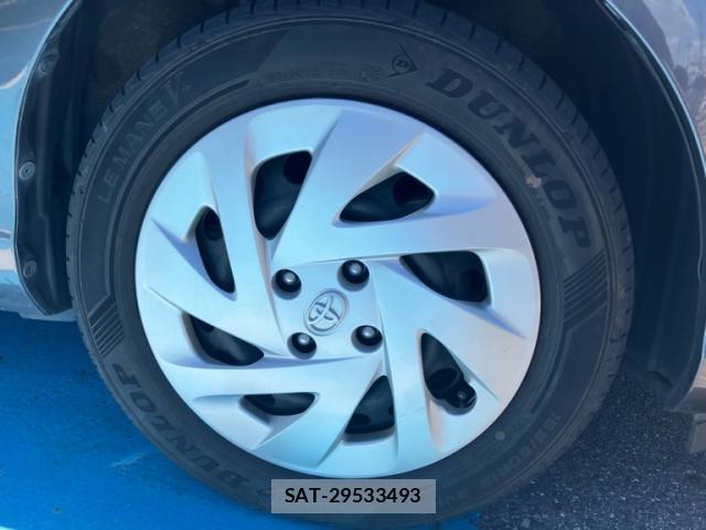 Toyota AQUA 2018-03 8373007-3