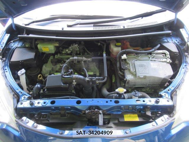 Toyota AQUA 2013-08 8373188-19