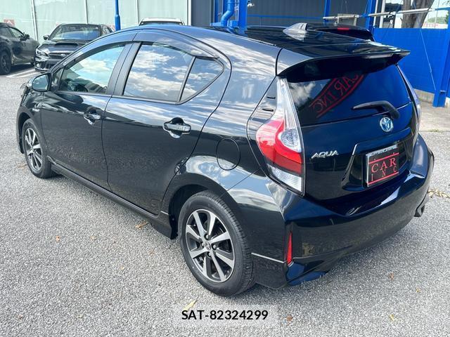Toyota AQUA 2017-10 8373265-6