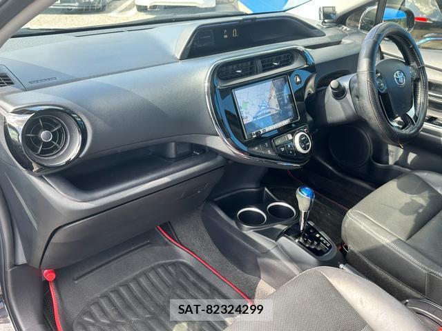 Toyota AQUA 2017-10 8373265-7