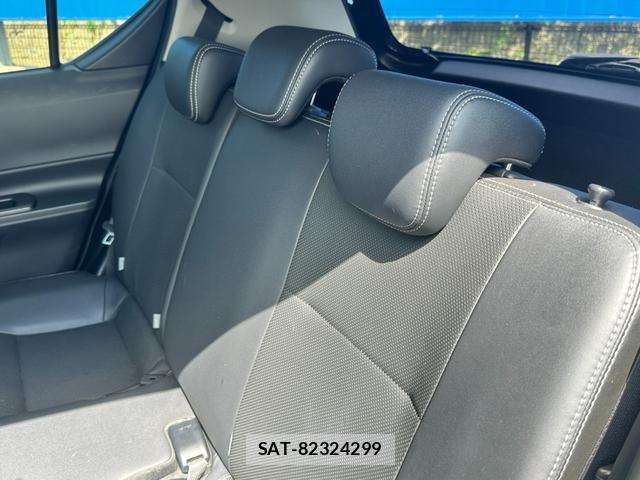 Toyota AQUA 2017-10 8373265-8