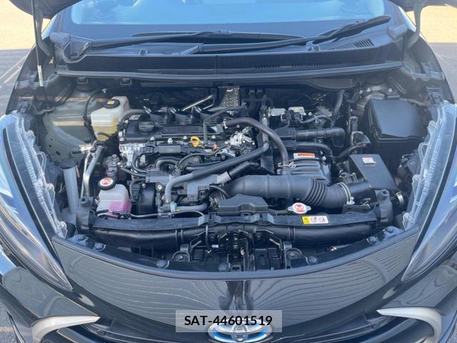 Toyota AQUA 2022-01 8373328-15