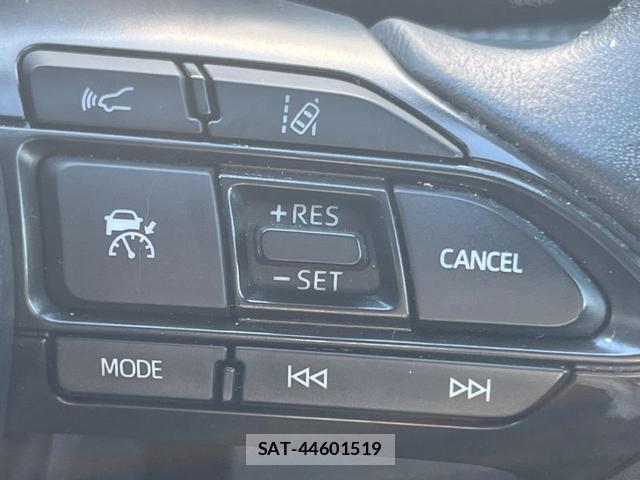 Toyota AQUA 2022-01 8373328-3