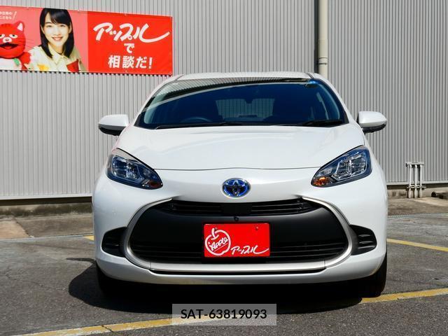Toyota AQUA 2025-01 8373344-11