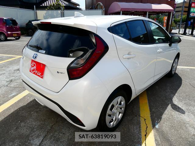 Toyota AQUA 2025-01 8373344-14
