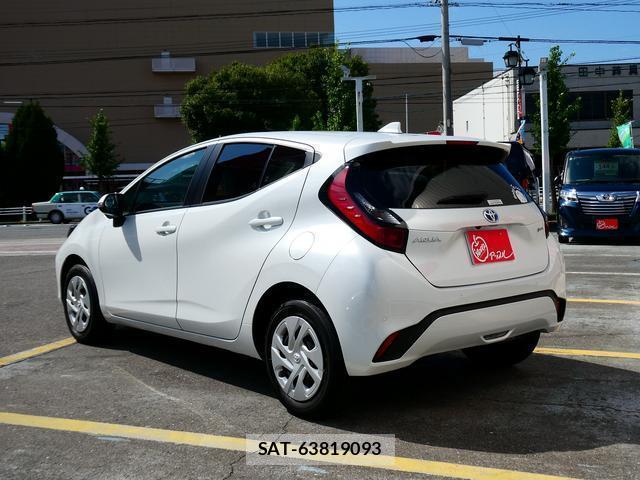 Toyota AQUA 2025-01 8373344-16