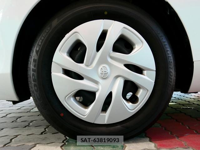 Toyota AQUA 2025-01 8373344-19