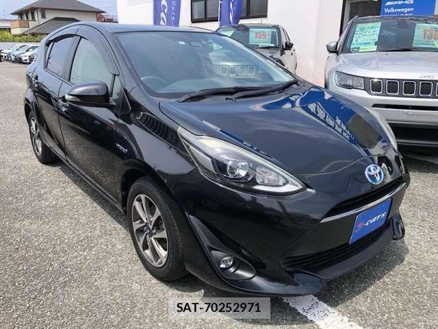 Toyota AQUA 2017-09 8373406-2