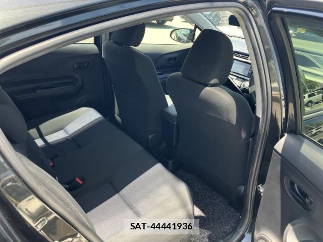 Toyota AQUA 2015-09 8373463-4
