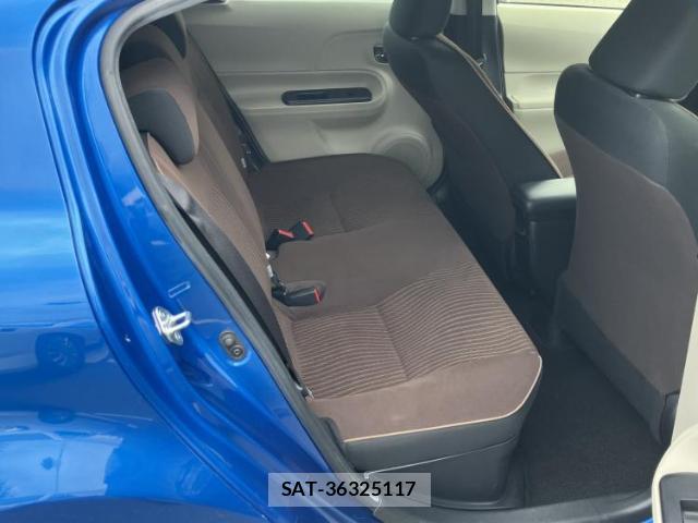 Toyota AQUA 2014-07 8373465-4
