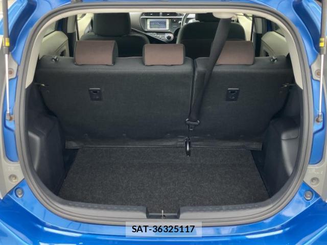 Toyota AQUA 2014-07 8373465-7