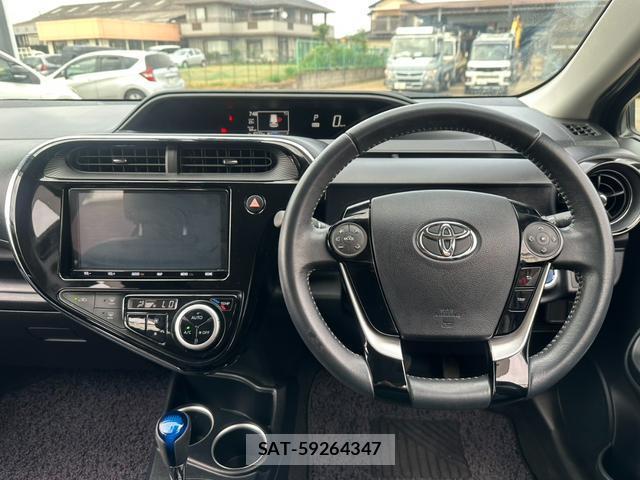 Toyota AQUA 2018-12 8373509-2